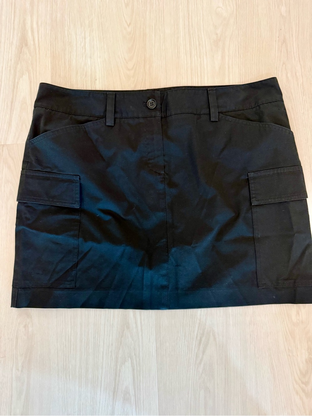 Theory Black Utility Cargo Mini Skirt  EUC Size 12